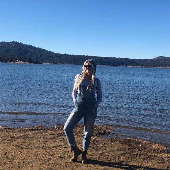 Meet your Posher, Krystal - Picture 1 of 1